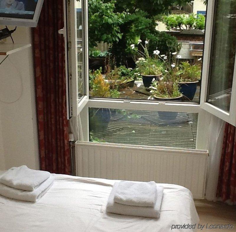 Hotel Max 2*